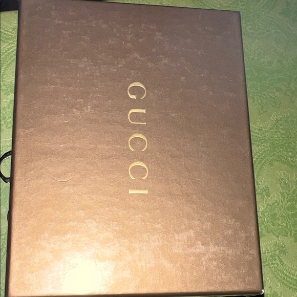 Gucci Beige and Black Key Holder Set with Orange Accent - Picture 5 of 6